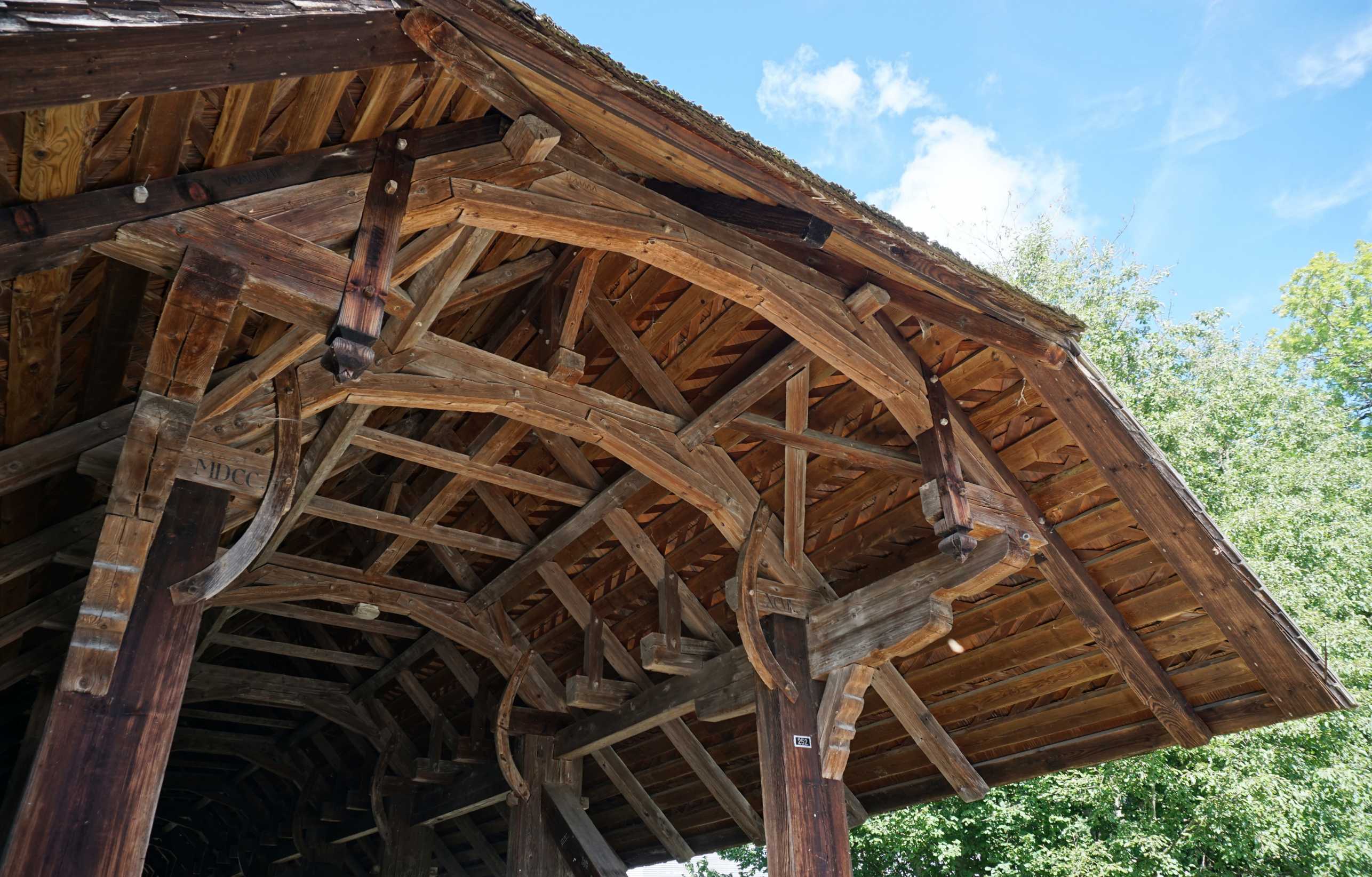 Moos-Brücke, Teil des Emmentaler «Holzbrückenwegs», 2024 (Lea Hirschfelder)